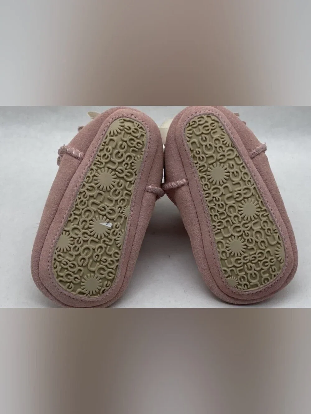UGG® Baby Girls' Jesse Bow II Booties Size Small 2/3 NIB MSRP $75